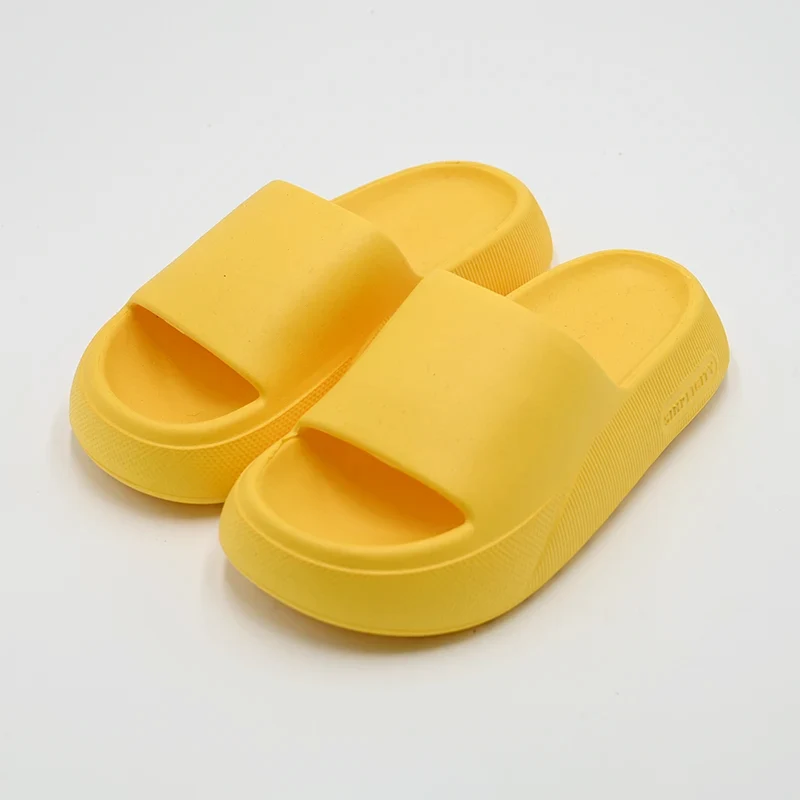 Znanost o flip flop materialu: razumevanje udobja in trajnosti