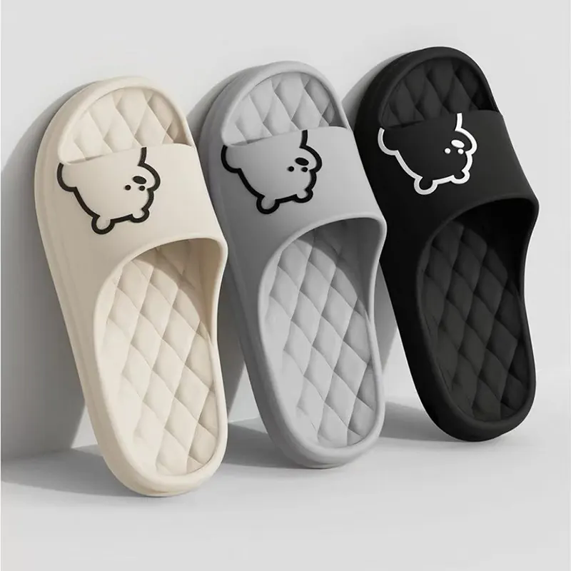 Zakaj simpatični medvedji copati postajajo obvezni za prijetno življenje?