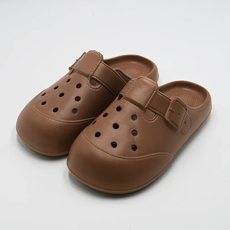 Hole Slippers