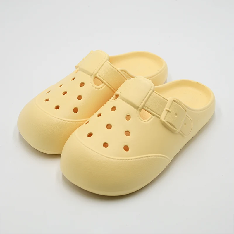 Hole Slippers
